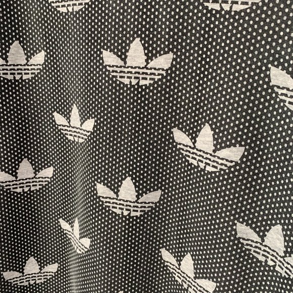 /// Adidas Logo Print + Polka Dot Crewneck - Picture 2 of 5
